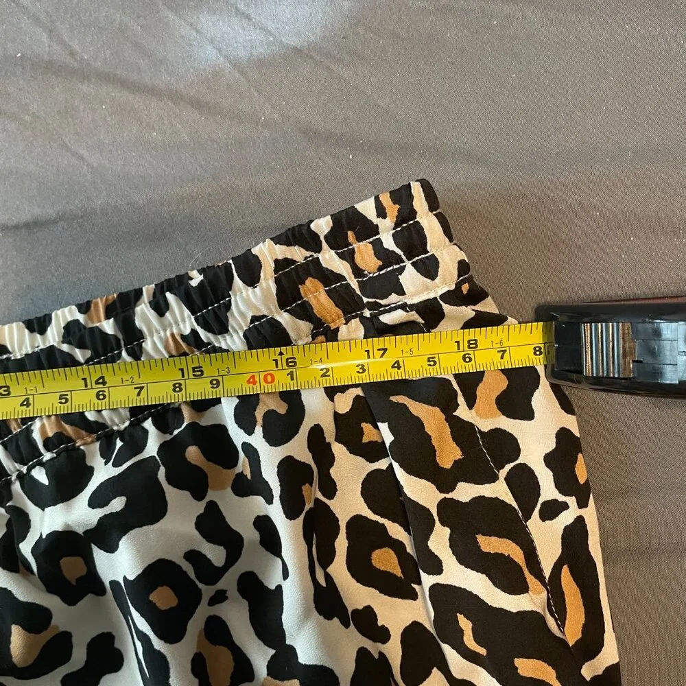 Banana Republic Women's Sleep Shorts Leopard Print - Picture 4 of 4